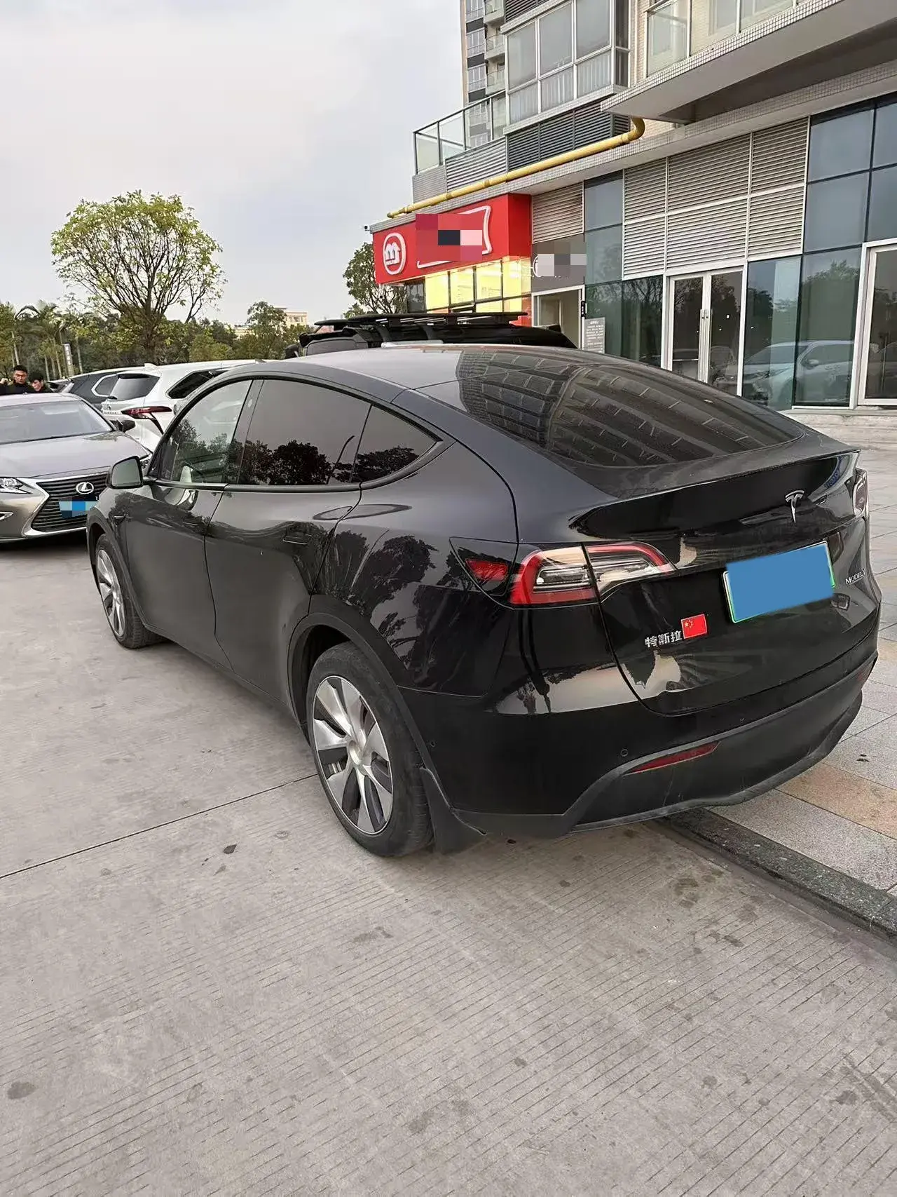 2021 TESLA MODEL thumbnail 2