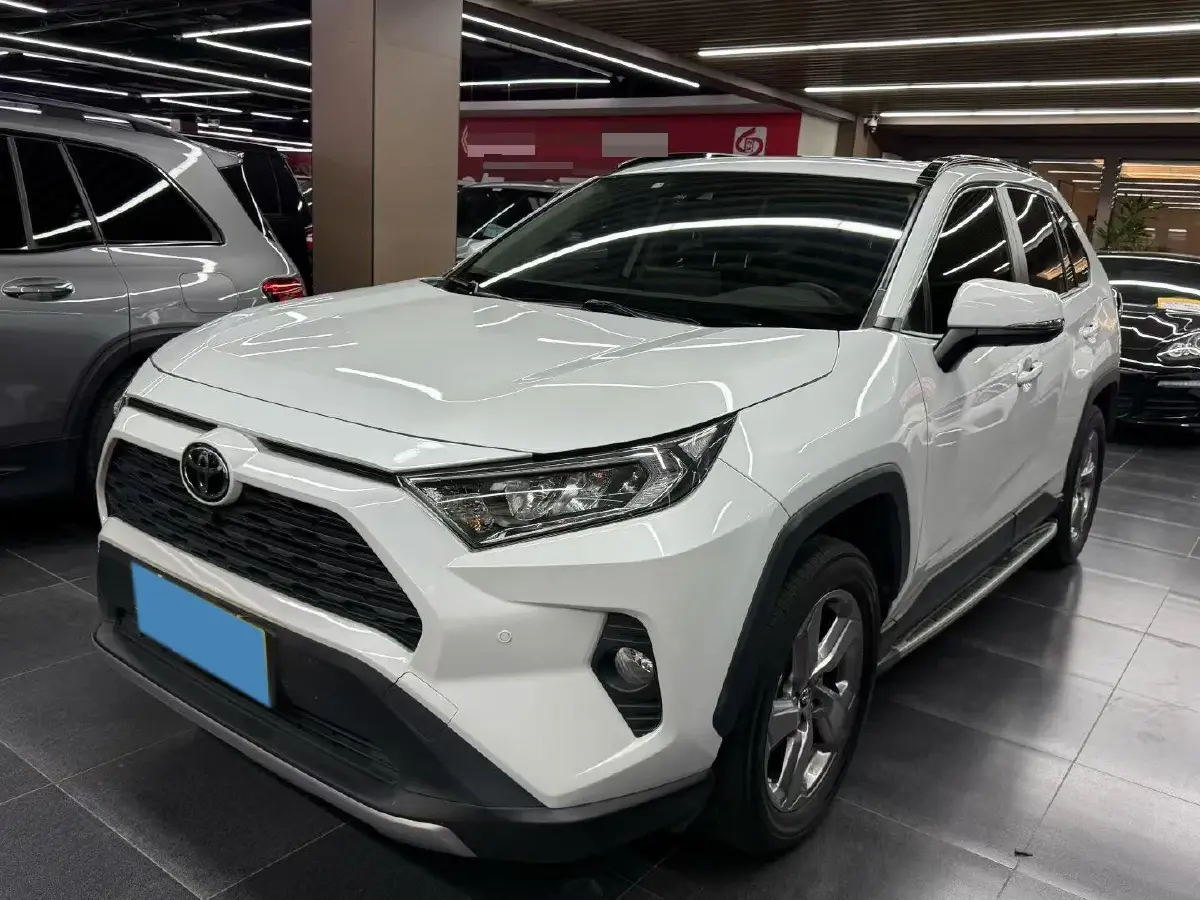 2022 Toyota RAV4 2.0L 171HP L4 CVT