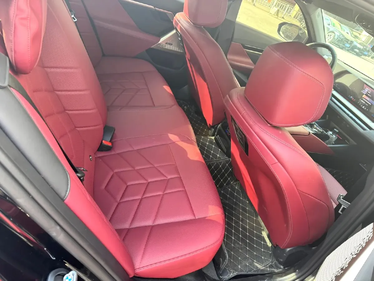 2024 BMW 5 Series 2.0T 190HP L4 8AT,autocango,china used car exporter,china ev exporter,chinese used car exporter,chinese used ev exporter