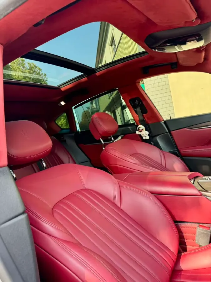 2018 Maserati Levante 3.0T 350HP V6 8AT,autocango,china used car exporter,china ev exporter,chinese used car exporter,chinese used ev exporter