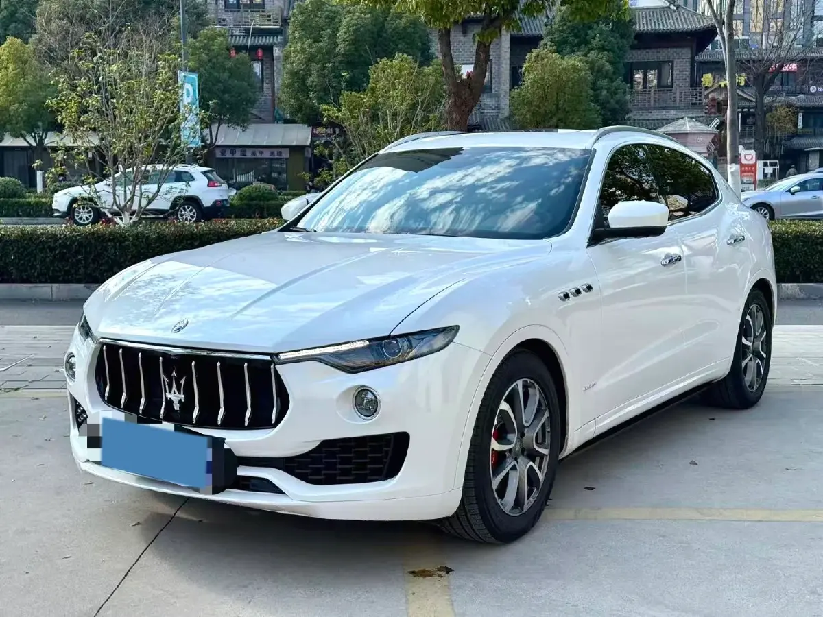 2018 Maserati Levante 3.0T 350HP V6 8AT