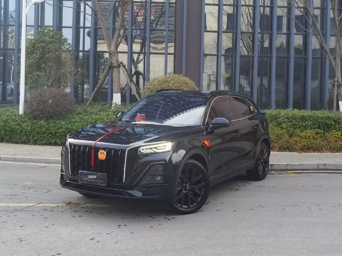2025 HongQi HS5 2.0T 252HP L4 8AT