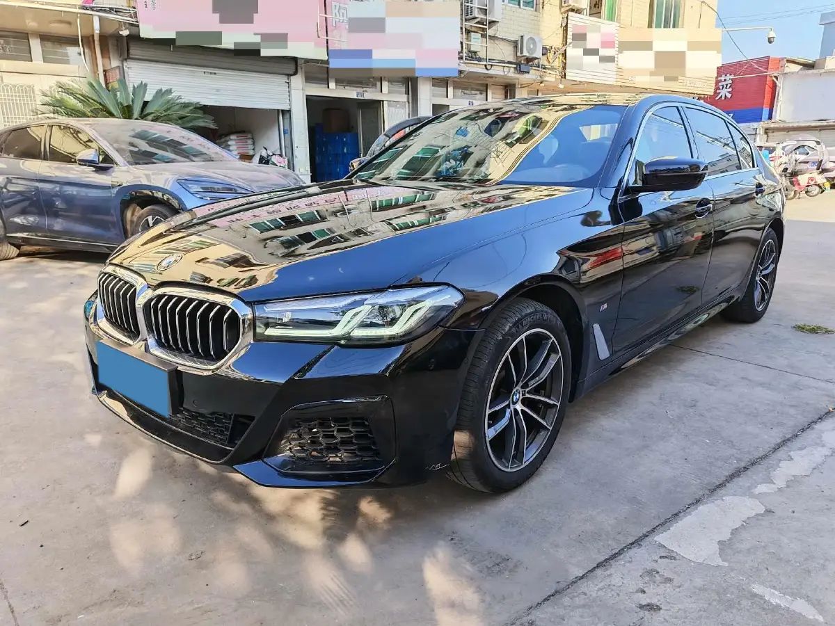 2022 BMW 5 Series 2.0T 184HP L4 8AT