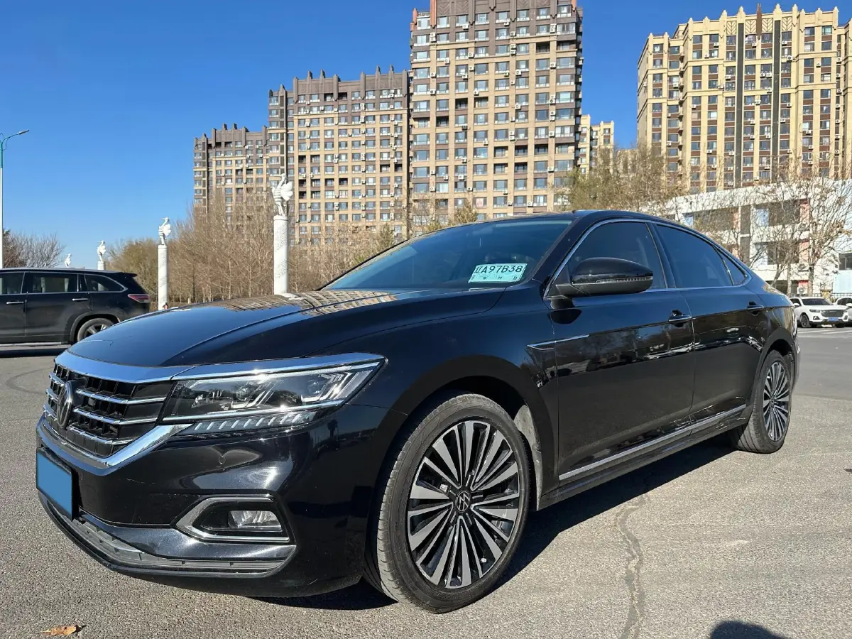 2020 Volkswagen Passat 2.0T 186HP L4 7DCT