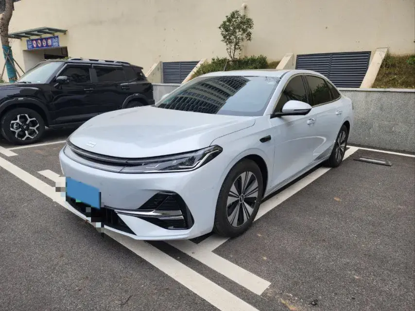 2025 Geely Galaxy A7 1.5L 112HP L4 1DHT PHEV