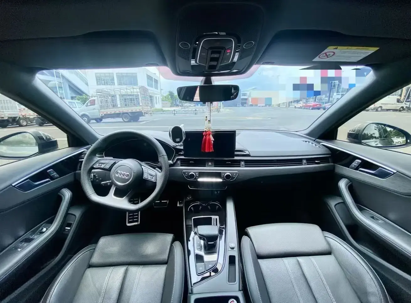 2024 AUDI A4L thumbnail 4