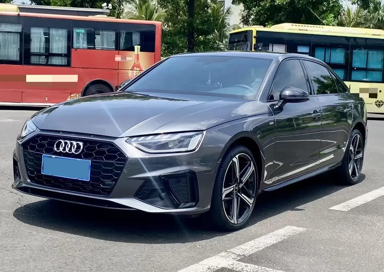 2024 AUDI A4L view 1