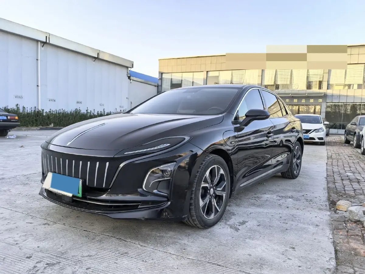 2022 HongQi E-QM5 BEV 56KWH