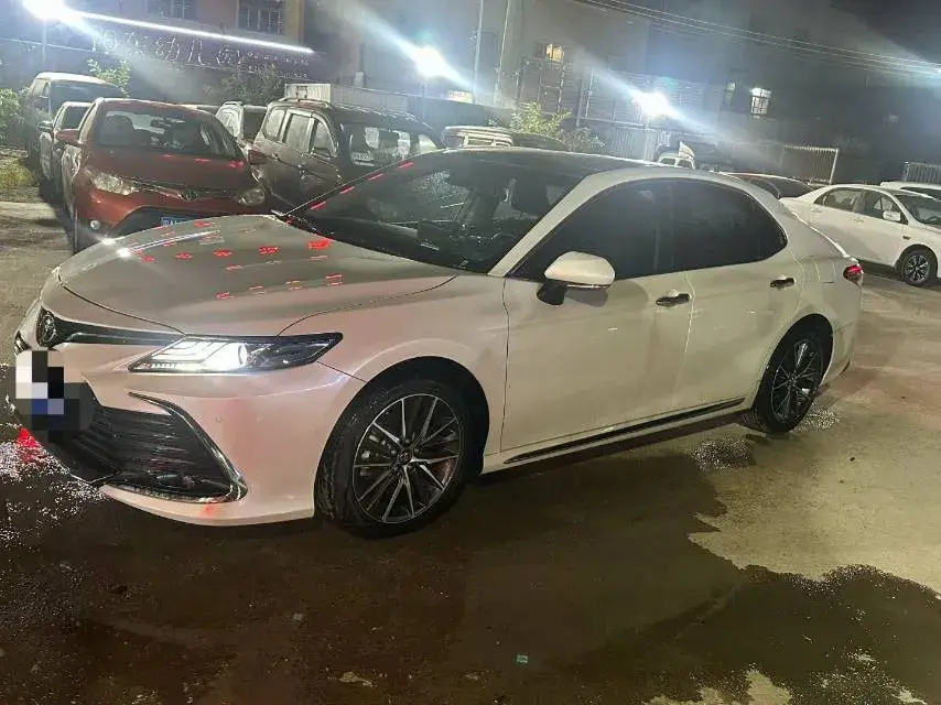 2021 Toyota Camry 2.5L 209HP L4 8AT