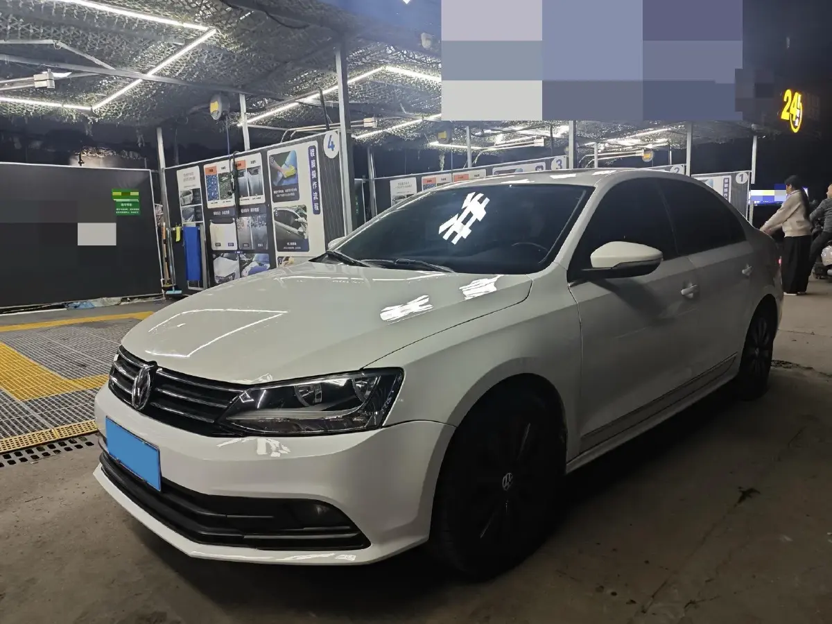 2018 Volkswagen Sagitar 1.2T 110HP L4 7DCT