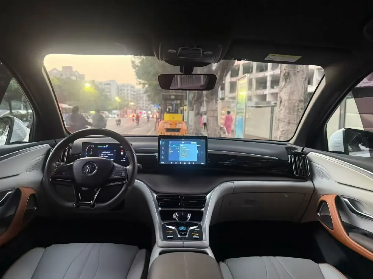 2022 Ruichi Auto EC31 BEV 41.932KWH,autocango,china used car exporter,china ev exporter,chinese used car exporter,chinese used ev exporter