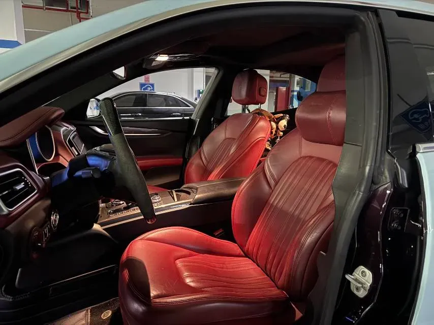 2018 Maserati Ghibli 3.0T 350HP V6 8AT,autocango,china used car exporter,china ev exporter,chinese used car exporter,chinese used ev exporter