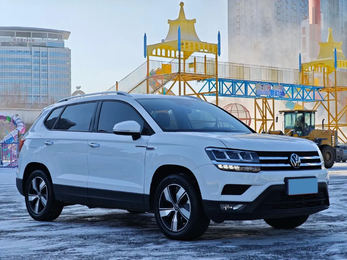 2022 Ford Transit 2.0T 202HP L4 6AT,autocango,china used car exporter,china ev exporter,chinese used car exporter,chinese used ev exporter