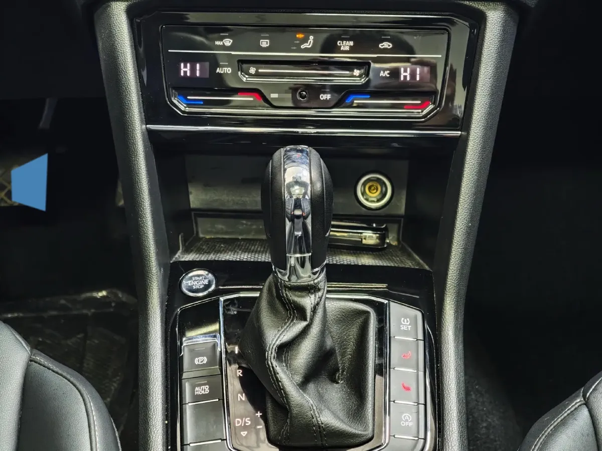 2022 Ford Transit 2.0T 202HP L4 6AT,autocango,china used car exporter,china ev exporter,chinese used car exporter,chinese used ev exporter