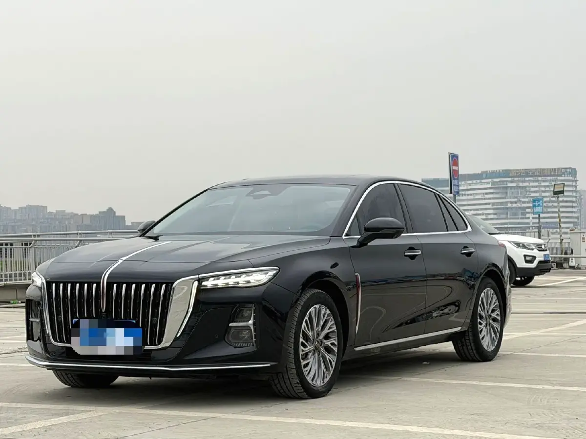 2023 HongQi H5 2.0T 224HP L4 8AT 2023 HongQi H5 2.0T 224HP L4 8AT