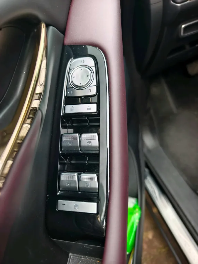 2024 GAC Trumpchi M8 2.0T 190HP L4 2DHT Hybrid,autocango,china used car exporter,china ev exporter,chinese used car exporter,chinese used ev exporter