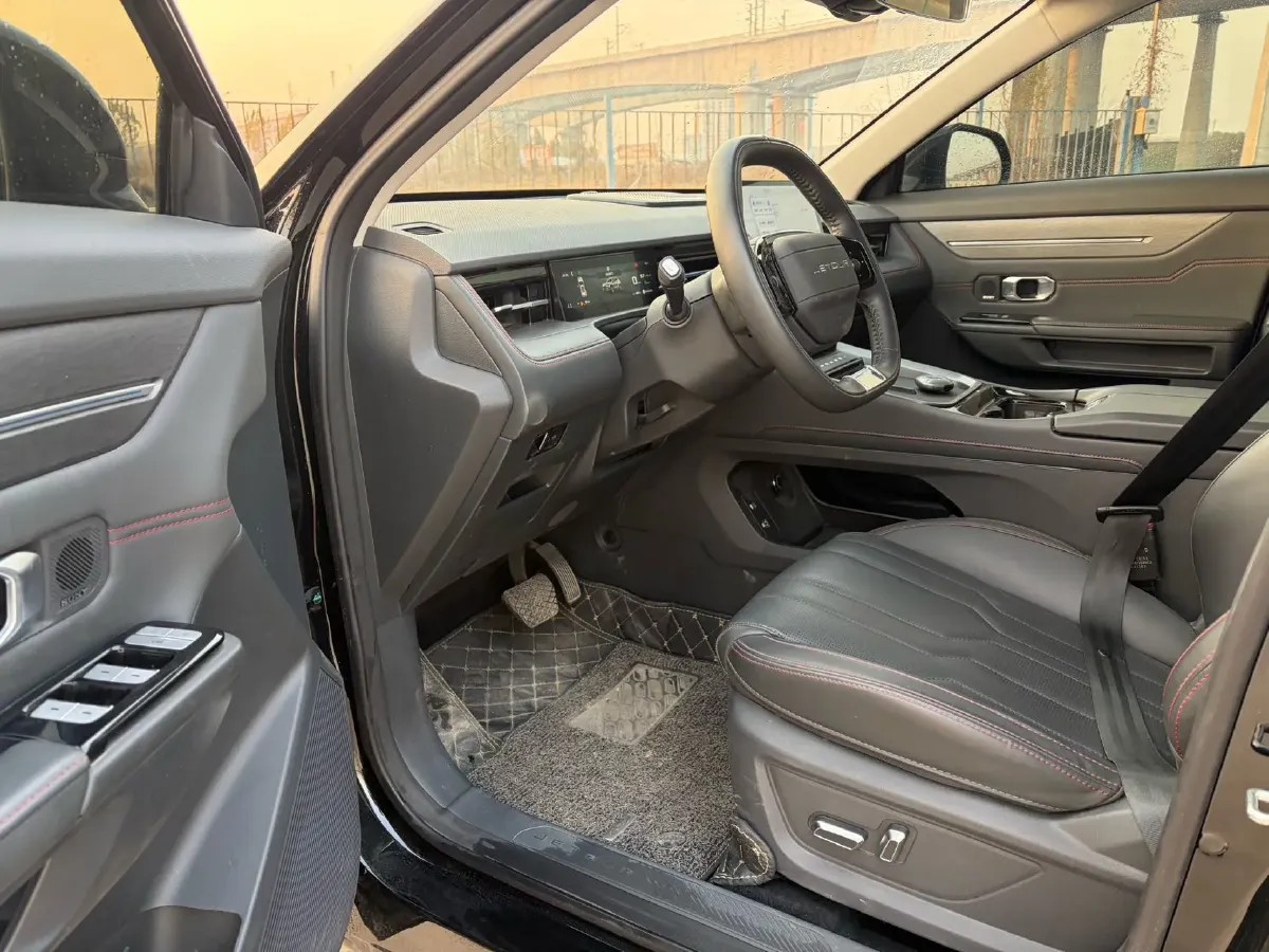 2025 Jetour DASHING 1.5T 184HP L4 7DCT,autocango,china used car exporter,china ev exporter,chinese used car exporter,chinese used ev exporter