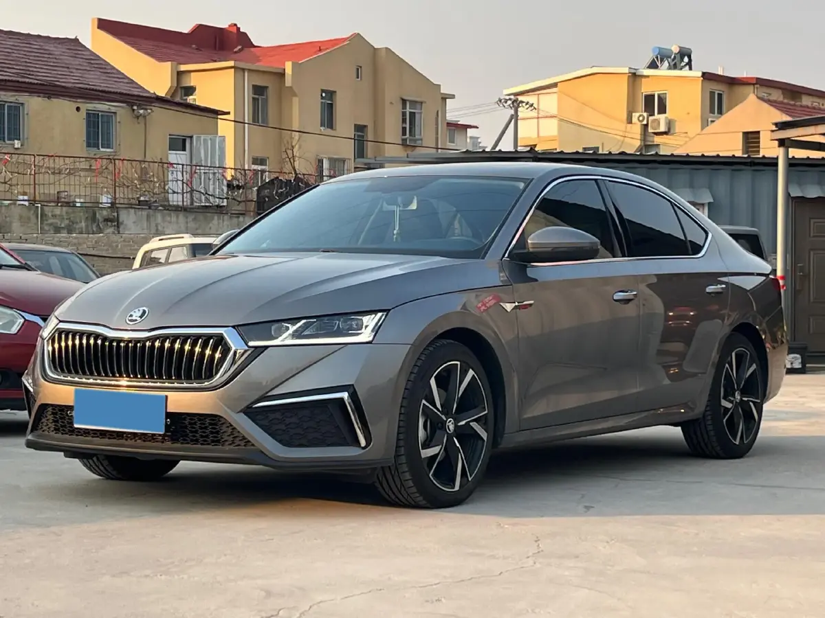 2023 Skoda Octavia 1.4T 150HP L4 7DCT