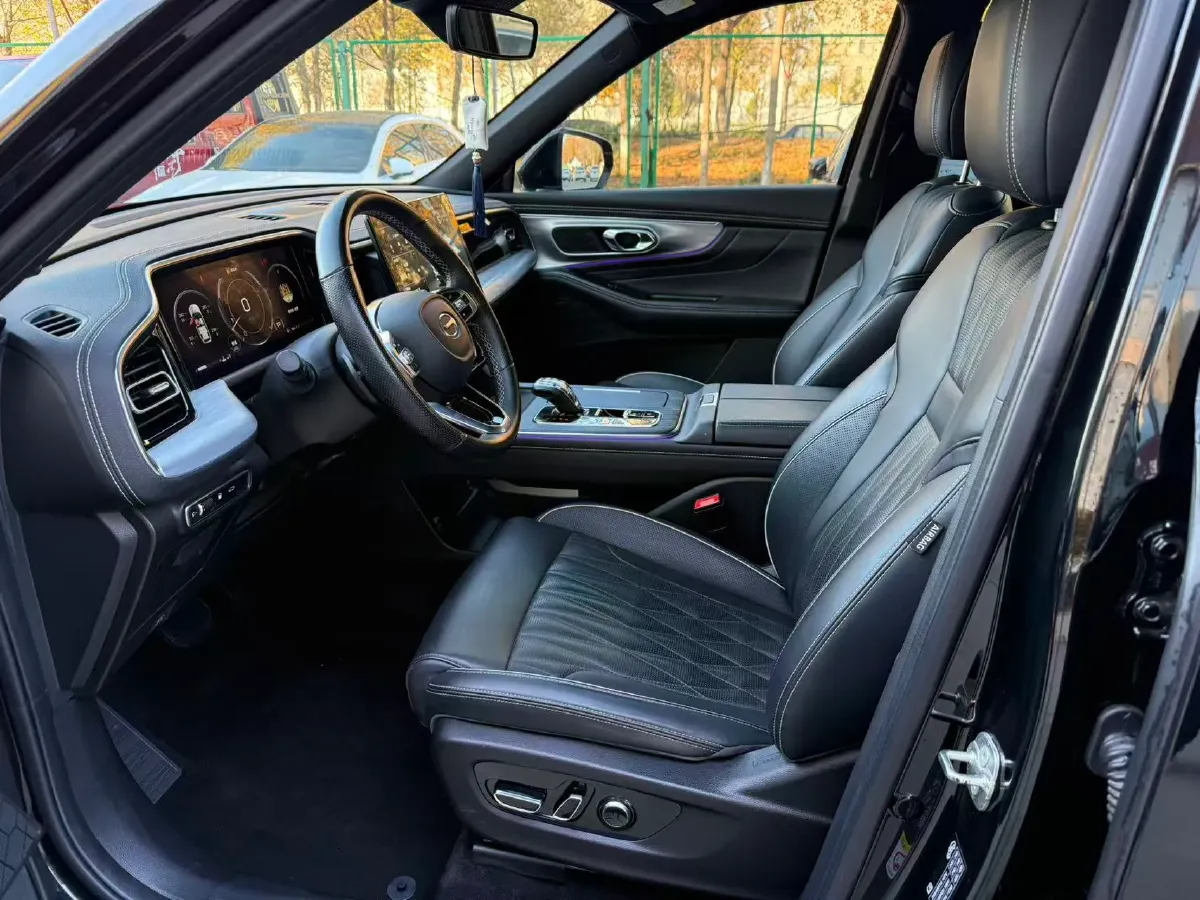 2022 GAC Trumpchi GS8 2.0T 252HP L4 8AT,autocango,china used car exporter,china ev exporter,chinese used car exporter,chinese used ev exporter