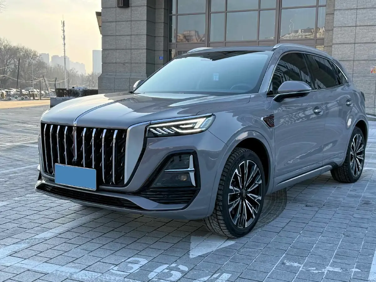 2023 HongQi HS5 2.0T 252HP L4 8AT