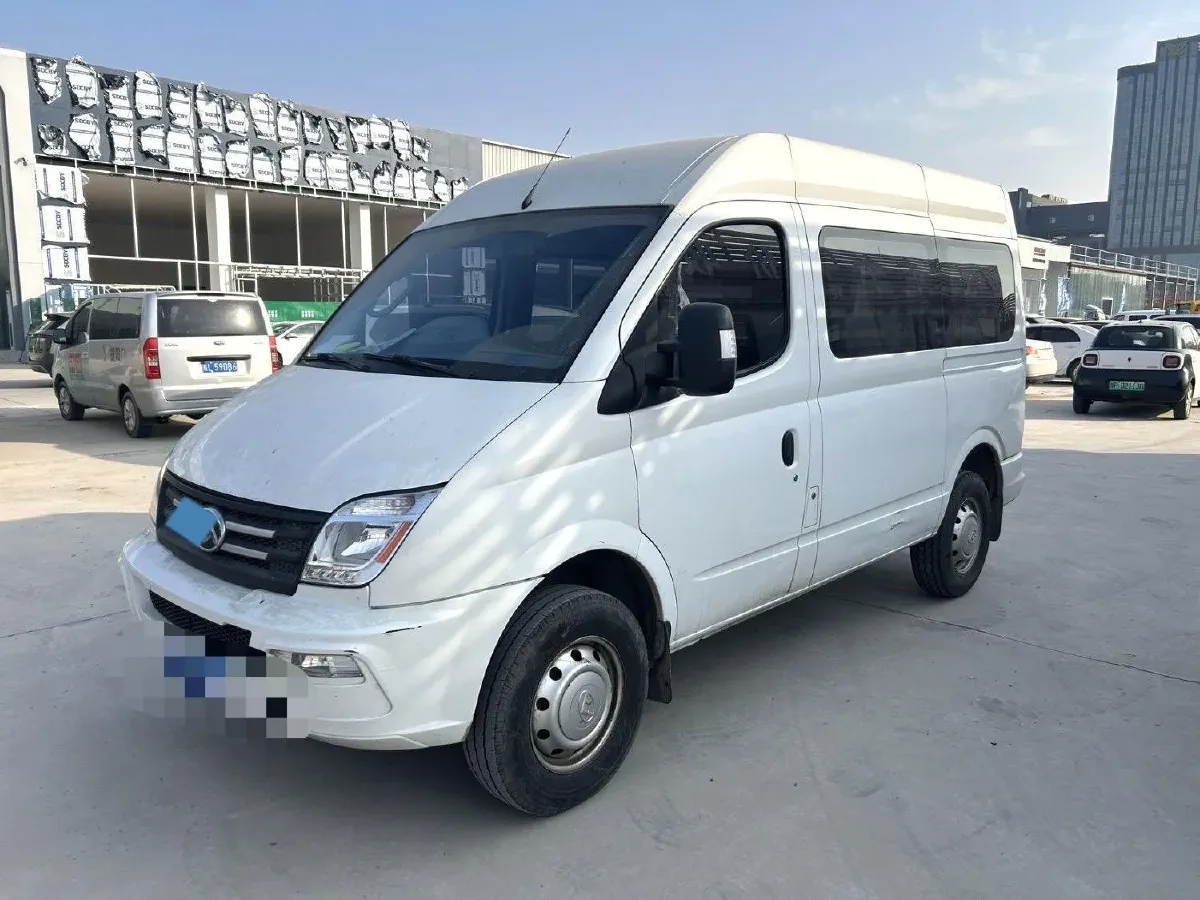 2021 MAXUS XinTu V80 2.0T 139HP L4 6MT,autocango,china used car exporter,china ev exporter,chinese used car exporter,chinese used ev exporter