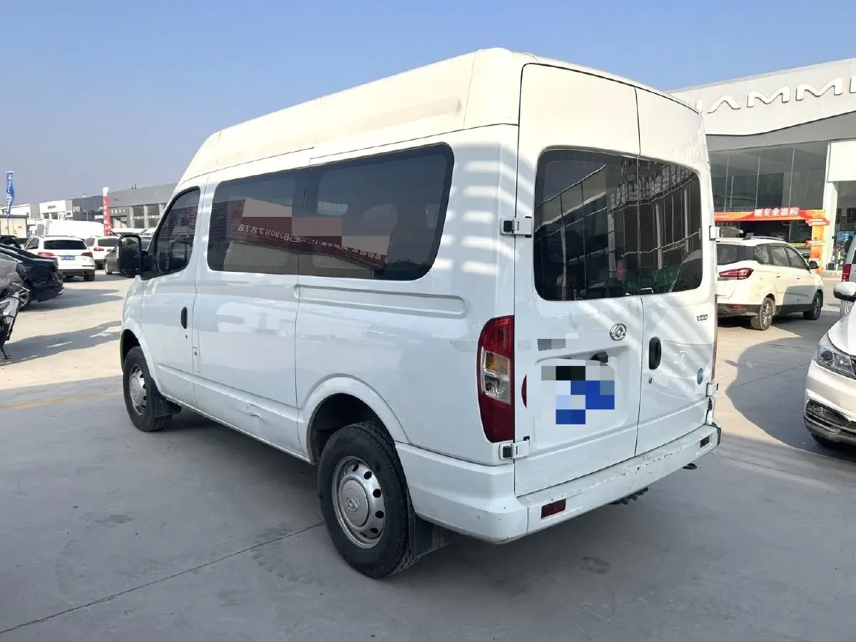 2021 MAXUS XinTu V80 2.0T 139HP L4 6MT,autocango,china used car exporter,china ev exporter,chinese used car exporter,chinese used ev exporter
