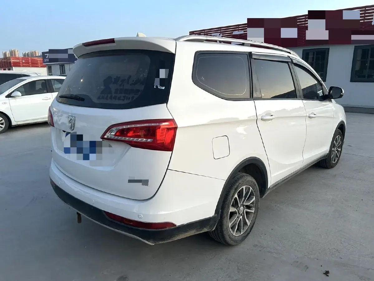 2017 BaoJun 730 1.5T 150HP L4 6MT,autocango,china used car exporter,china ev exporter,chinese used car exporter,chinese used ev exporter