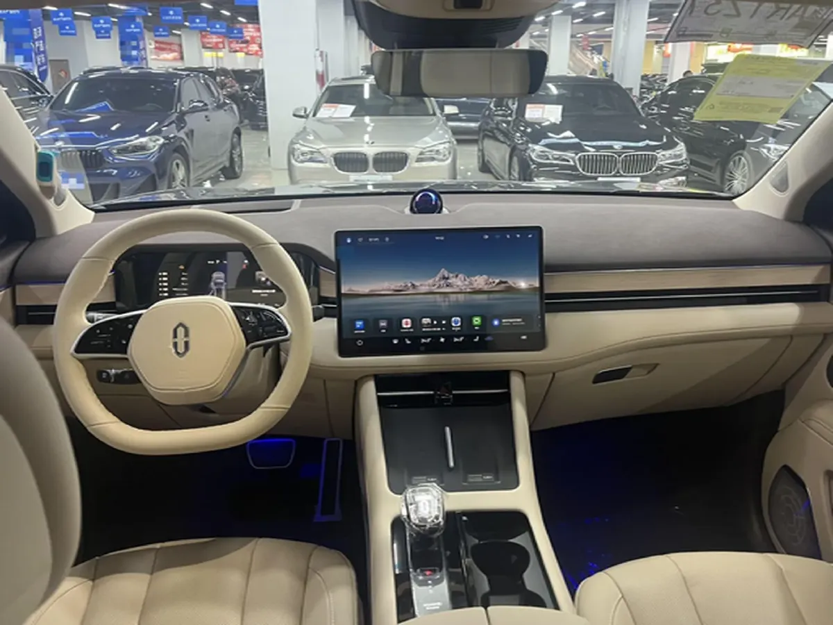 2024 AITO AITO M7 1.5T 152HP L4 REEV 38.5KWH,autocango,china used car exporter,china ev exporter,chinese used car exporter,chinese used ev exporter