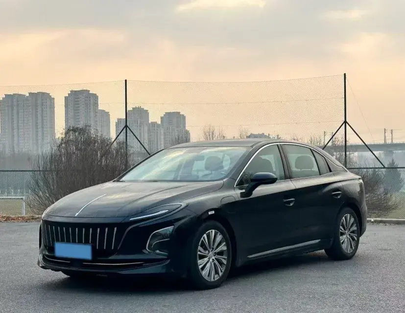 2024 HongQi E-QM5 BEV 72KWH