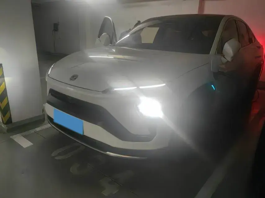 2020 NIO ES8 BEV 84KWH