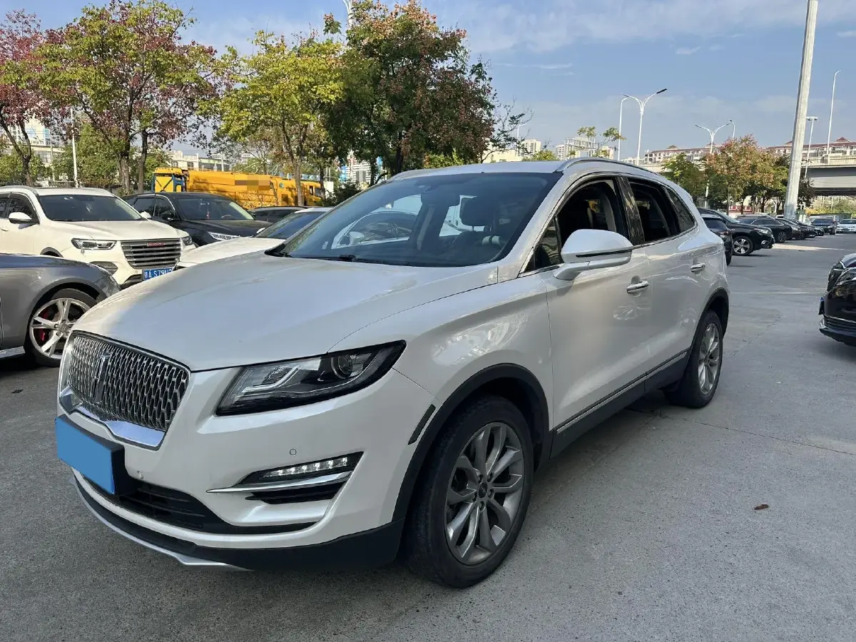 2019 Lincoln MKC 2.0T 253HP L4 6AT