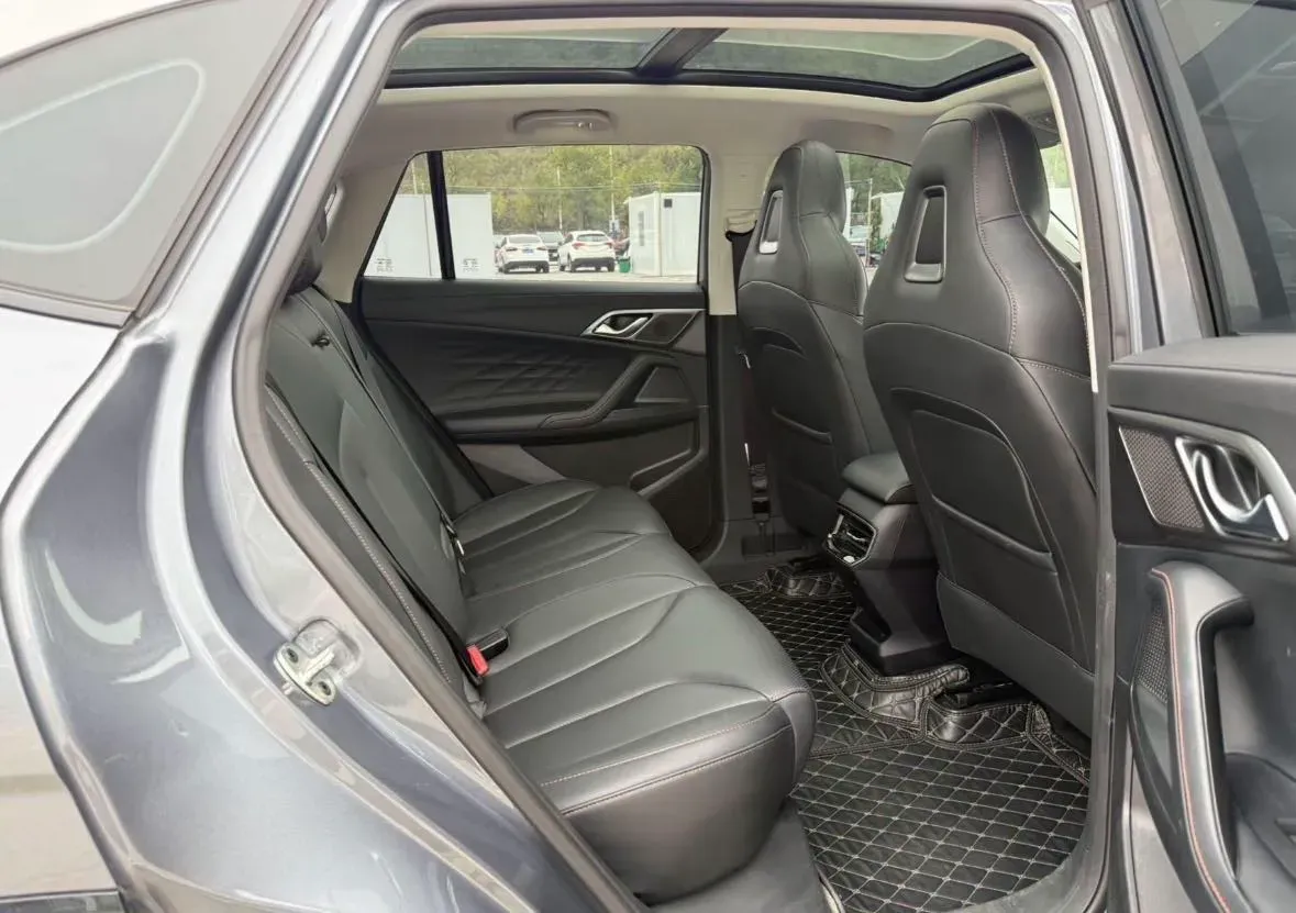 2023 Roewe RX5 1.5T 188HP L4 7DCT,autocango,china used car exporter,china ev exporter,chinese used car exporter,chinese used ev exporter