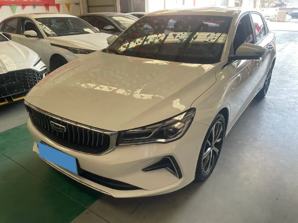 2022 Geely Emgrand 1.5L 114HP L4 CVT