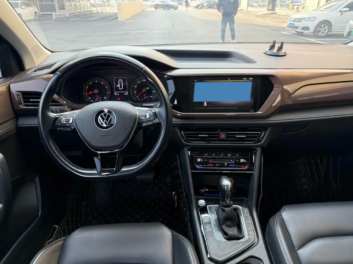 2021 Volkswagen Tharu 1.4T 150HP L4 7DCT,autocango,china used car exporter,china ev exporter,chinese used car exporter,chinese used ev exporter