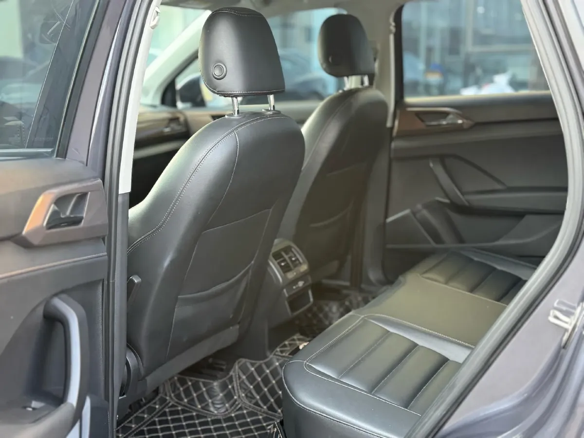 2021 Volkswagen Tharu 1.4T 150HP L4 7DCT,autocango,china used car exporter,china ev exporter,chinese used car exporter,chinese used ev exporter