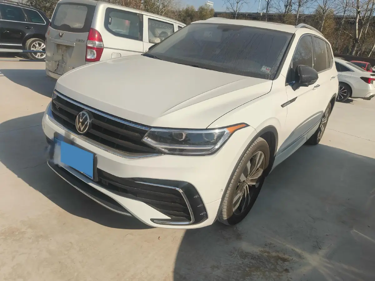 2024 Volkswagen Tiguan L 2.0T 186HP L4 7DCT 2024 Volkswagen Tiguan L 2.0T 186HP L4 7DCT