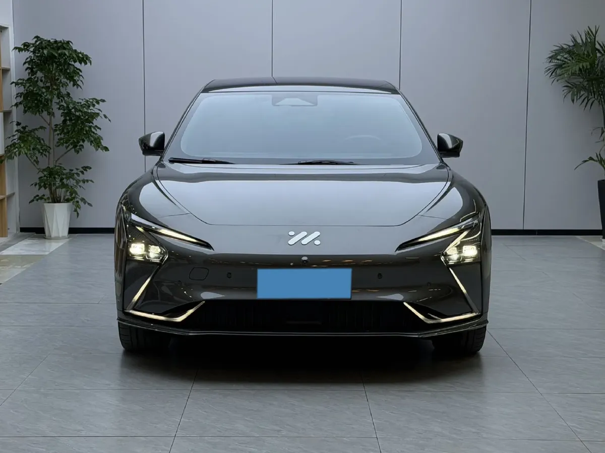 2022 IM L7 BEV 90KWH,autocango,china used car exporter,china ev exporter,chinese used car exporter,chinese used ev exporter