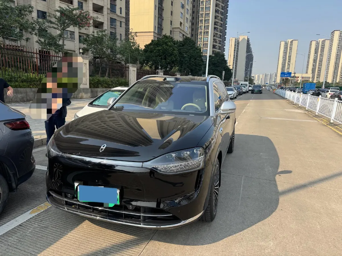 2025 AITO AITO M9 REEV 160HP REEV 52KWH,autocango,china used car exporter,china ev exporter,chinese used car exporter,chinese used ev exporter