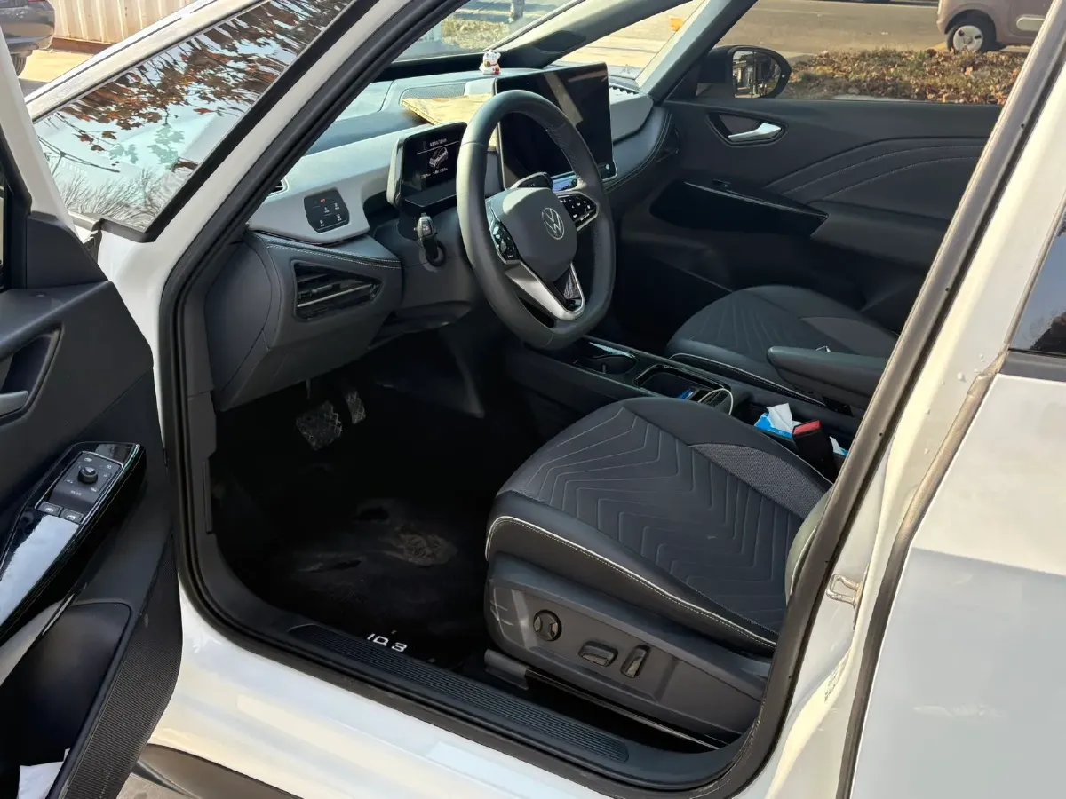 2025 Volkswagen ID.3 BEV 52.8KWH,autocango,china used car exporter,china ev exporter,chinese used car exporter,chinese used ev exporter