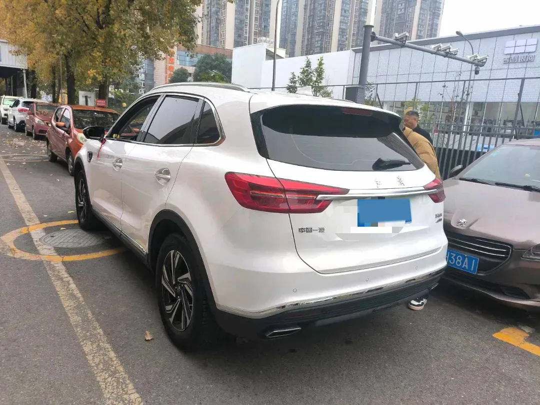 2022 HongQi HS5 2.0T 224HP L4 6AT,autocango,china used car exporter,china ev exporter,chinese used car exporter,chinese used ev exporter