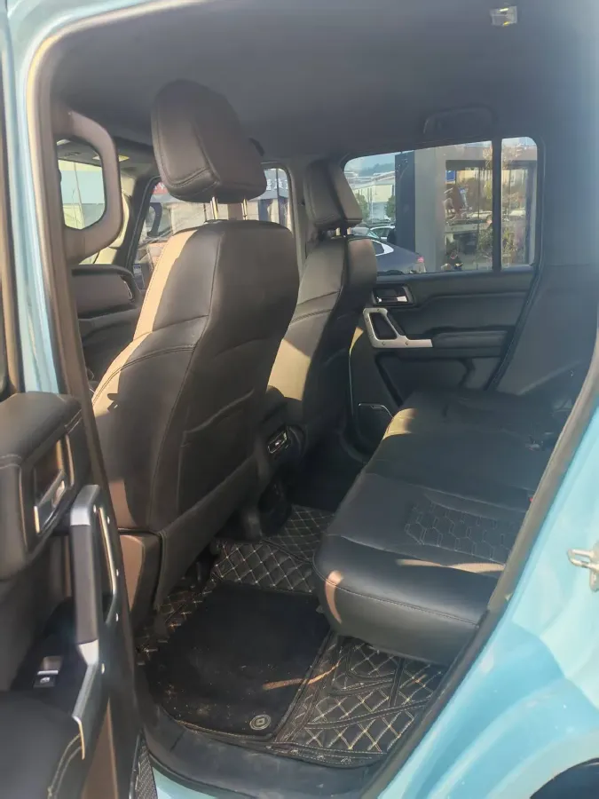 2025 212 212 T01 2.0T 252HP L4 8AT,autocango,china used car exporter,china ev exporter,chinese used car exporter,chinese used ev exporter