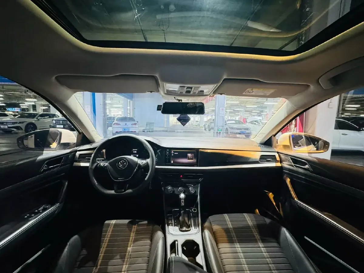 2021 Volkswagen Lavida 1.4T 150HP L4 7DCT,autocango,china used car exporter,china ev exporter,chinese used car exporter,chinese used ev exporter