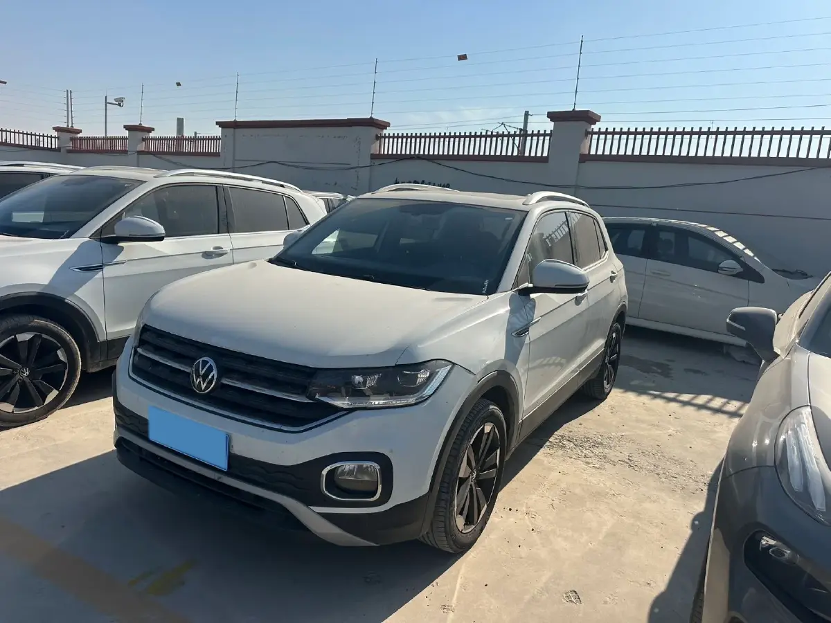 2021 Volkswagen Tacqua 1.2T 116HP L4 7DCT
