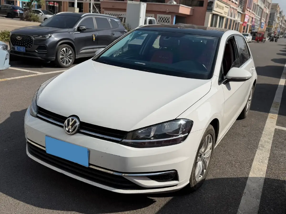 2018 Volkswagen Golf 1.6L 110HP L4 6AT