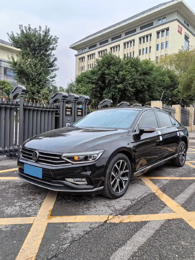2020 Volkswagen Passat 2.0T 186HP L4 7DCT
