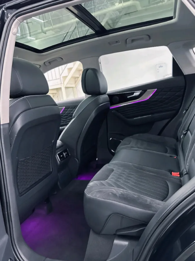 2019 HongQi HS5 2.0T 224HP L4 6AT,autocango,china used car exporter,china ev exporter,chinese used car exporter,chinese used ev exporter