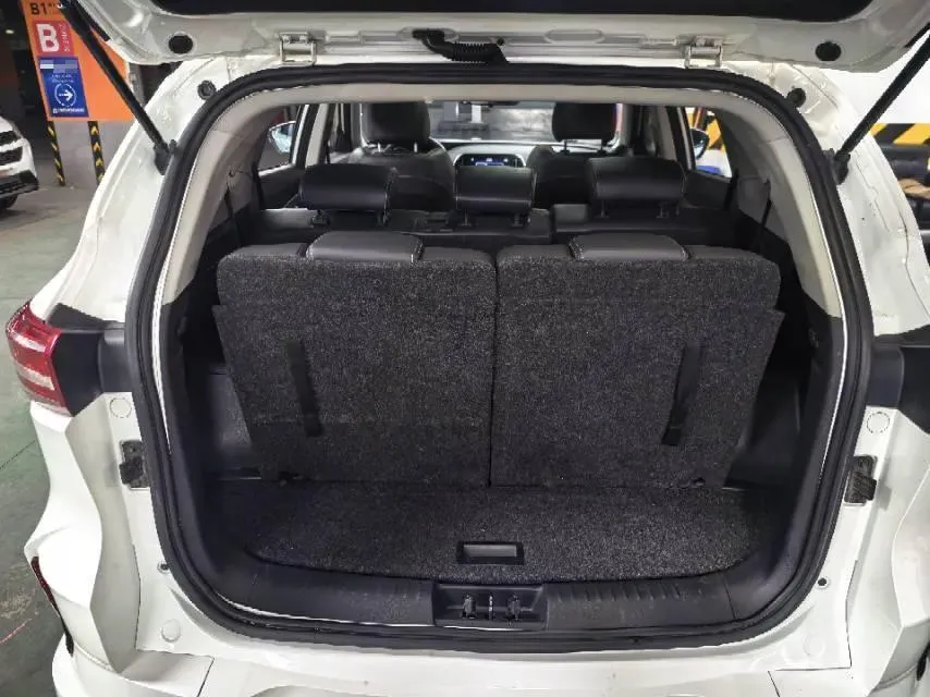 2019 Jetour X90 1.5T 147HP L4 6MT,autocango,china used car exporter,china ev exporter,chinese used car exporter,chinese used ev exporter