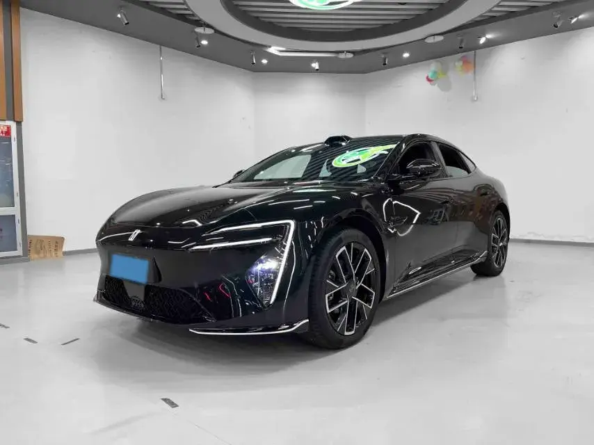 2025 Avatr 06 REEV 156HP REEV