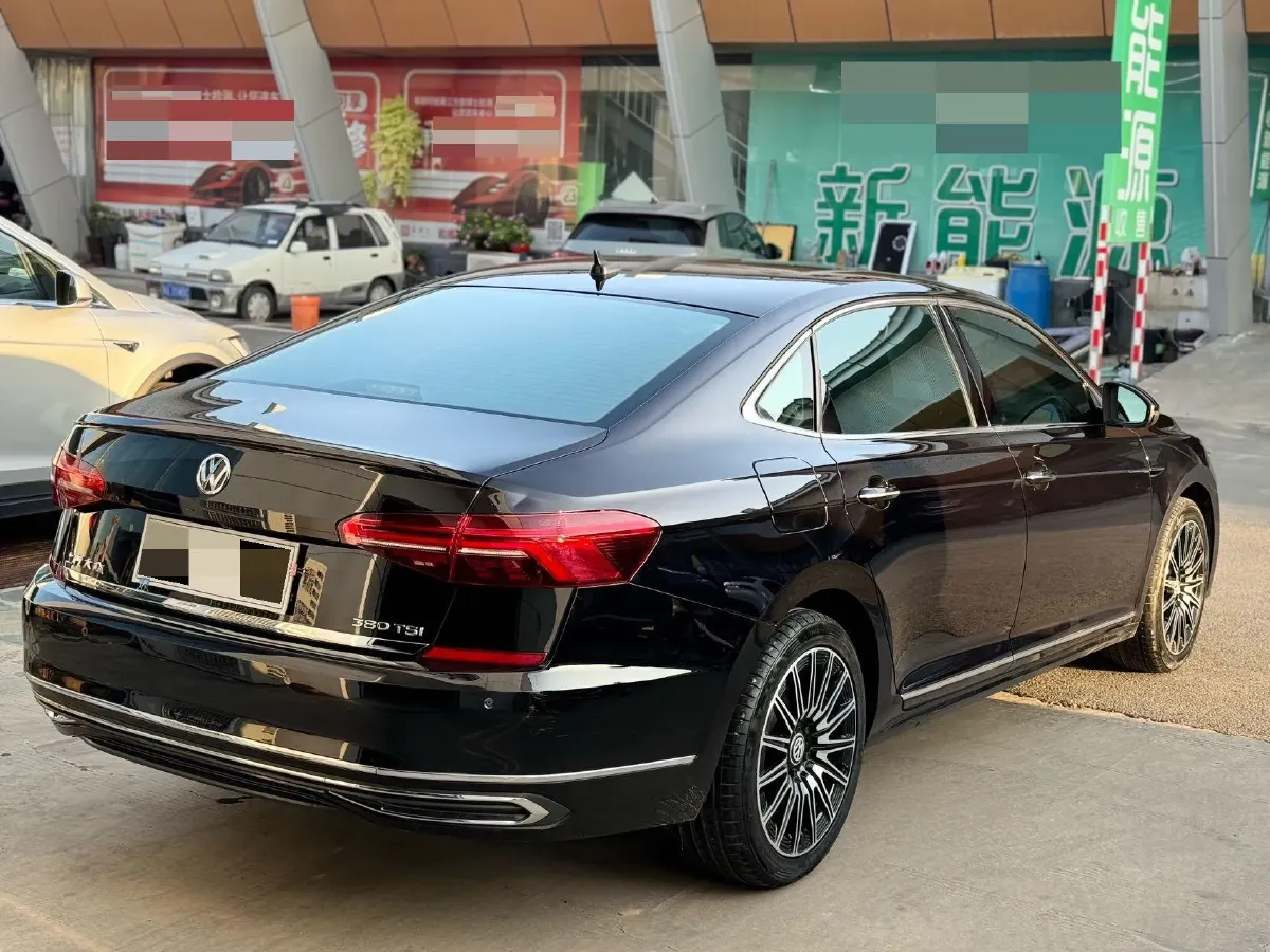 2020 Volkswagen Passat 2.0T 220HP L4 7DCT,autocango,china used car exporter,china ev exporter,chinese used car exporter,chinese used ev exporter