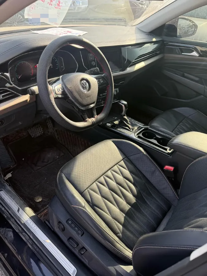 2019 Volvo V40 1.5T 152HP L4 6AT,autocango,china used car exporter,china ev exporter,chinese used car exporter,chinese used ev exporter